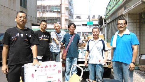 Moving Books to Library at Tati North Taichung Branch (2)