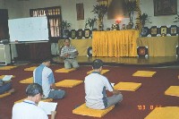 AA021A.jpg (42929 bytes)