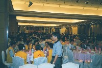 AA021.jpg (49266 bytes)