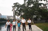 Thumb020.jpg (60469 bytes)