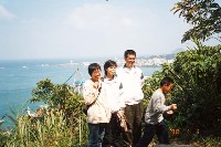 AA033a.jpg (58927 bytes)