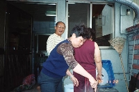 Thumb005.jpg (40629 bytes)