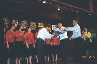 Thumb064.jpg (32800 bytes)