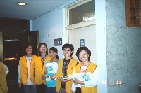 Thumb084.jpg (38021 bytes)