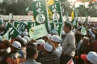 Thumb032.jpg (48691 bytes)