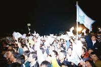 Thumb034.jpg (46955 bytes)