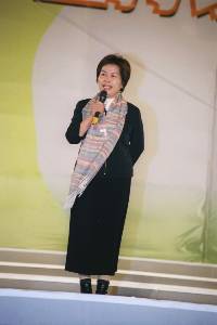 Thumb046.jpg (49535 bytes)