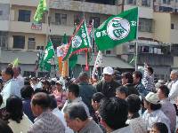 Thumb040.jpg (76580 bytes)