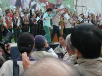 Thumb053.jpg (52055 bytes)