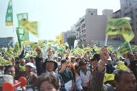 Thumb012.jpg (56519 bytes)