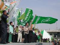 Thumb041.jpg (60256 bytes)