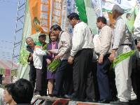 Thumb045.jpg (66003 bytes)