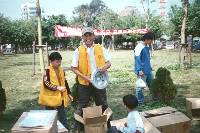 Thumb021.jpg (76186 bytes)