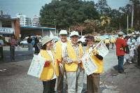 Thumb084.jpg (66280 bytes)