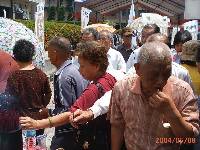 Thumb032.jpg (93935 bytes)