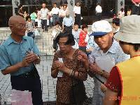 Thumb062.jpg (81018 bytes)