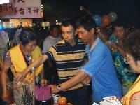 Thumb044.jpg (56125 bytes)