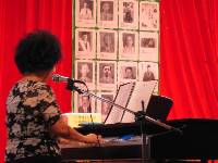 Thumb125.jpg (51195 bytes)