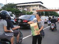 Thumb060.jpg (62492 bytes)