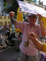 IMG_2605.JPG (111855 bytes)