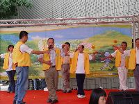 DSC05778.JPG (140759 bytes)