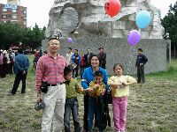 0326_06.JPG (156921 bytes)