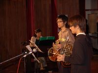 music_038.JPG (43007 bytes)