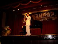 0704_028.JPG (73376 bytes)