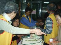 0204_099.JPG (121659 bytes)