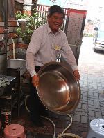 0220_065.JPG (72176 bytes)