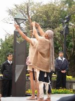 0228Taipei_048.JPG (132037 bytes)