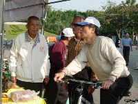 0228_103.JPG (124937 bytes)