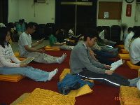 0310_008.JPG (98342 bytes)