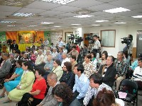 0327_009.JPG (90157 bytes)