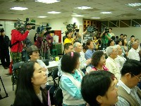 0327_013.JPG (128856 bytes)