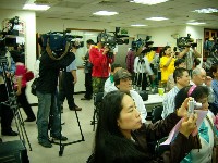 0327_014.JPG (131897 bytes)