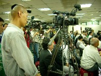 0327_049.JPG (136009 bytes)