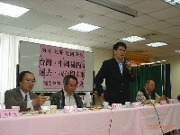 0407_063.JPG (96900 bytes)