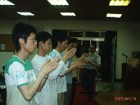 0414_027.JPG (81397 bytes)