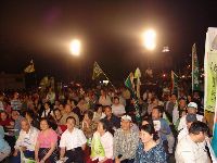 0415_009.JPG (115307 bytes)