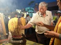 0415_034.JPG (97865 bytes)