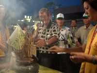 0415_035.JPG (97734 bytes)