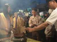 0415_037.JPG (91114 bytes)