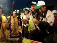 0415_046.JPG (104331 bytes)