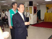 0415_002.JPG (92854 bytes)