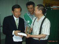 0415_047.JPG (92121 bytes)