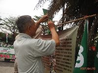 0420_006.JPG (119571 bytes)