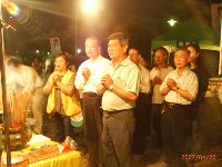 0420_081.JPG (103931 bytes)