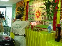 0505_042.JPG (137978 bytes)