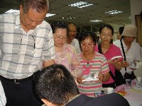 0512_033.JPG (115152 bytes)